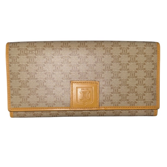 Celine Kisslock Wallet - Picture 1 of 9